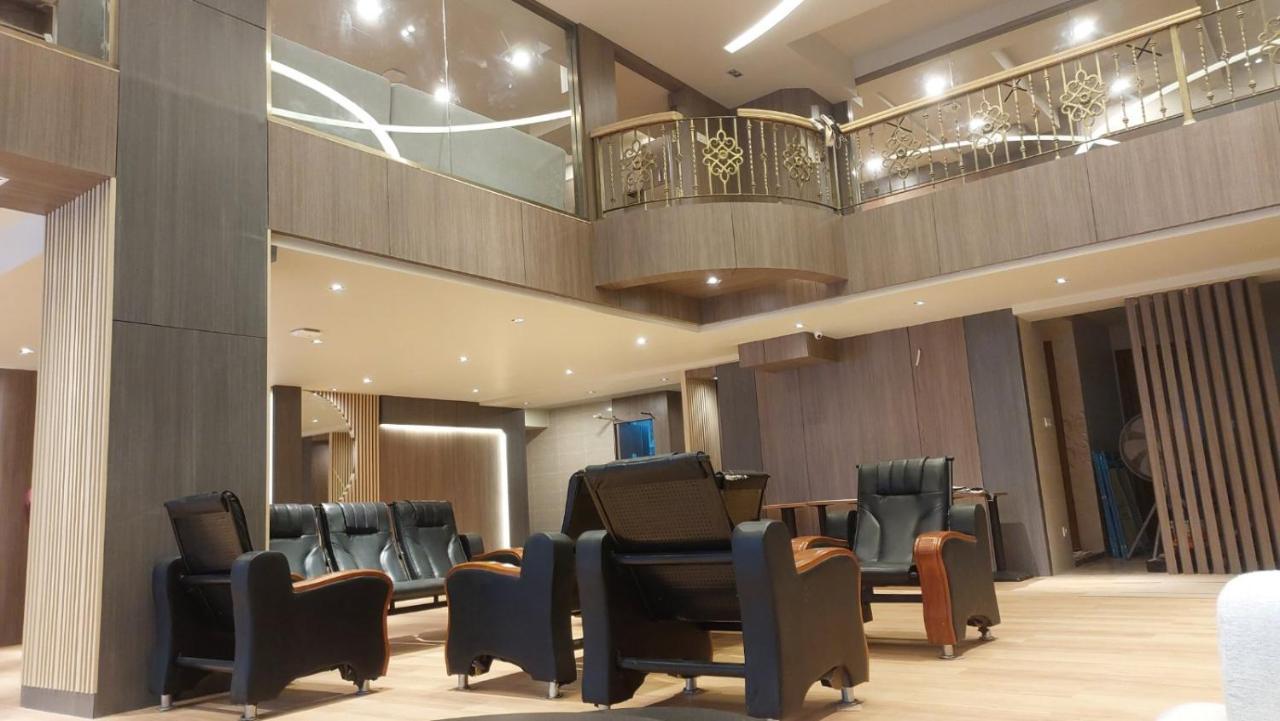 Hotel Grand Galaxy Yangon Esterno foto