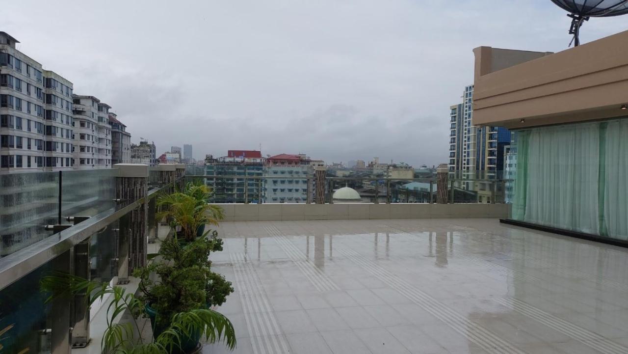 Hotel Grand Galaxy Yangon Esterno foto