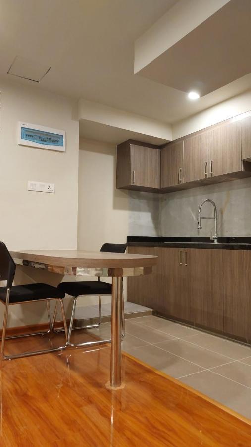 Hotel Grand Galaxy Yangon Esterno foto
